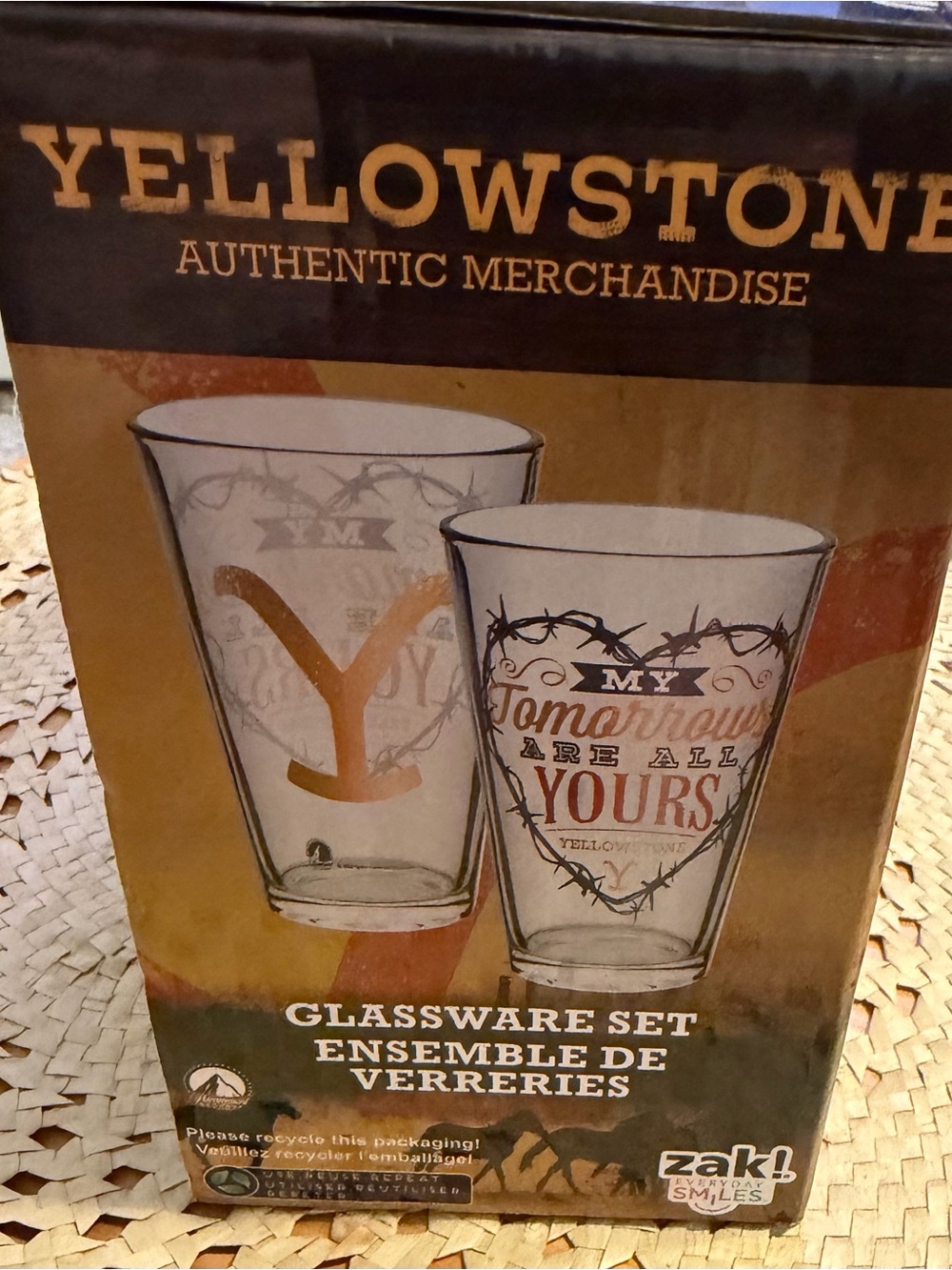 Yellowstone glassware set